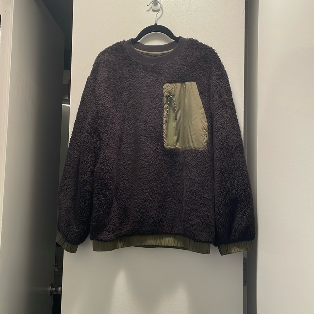 UGG fleece pullover